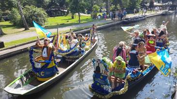 Ein Bild, das Boot, drauen, Fluss, Flo enthlt.

Automatisch generierte Beschreibung